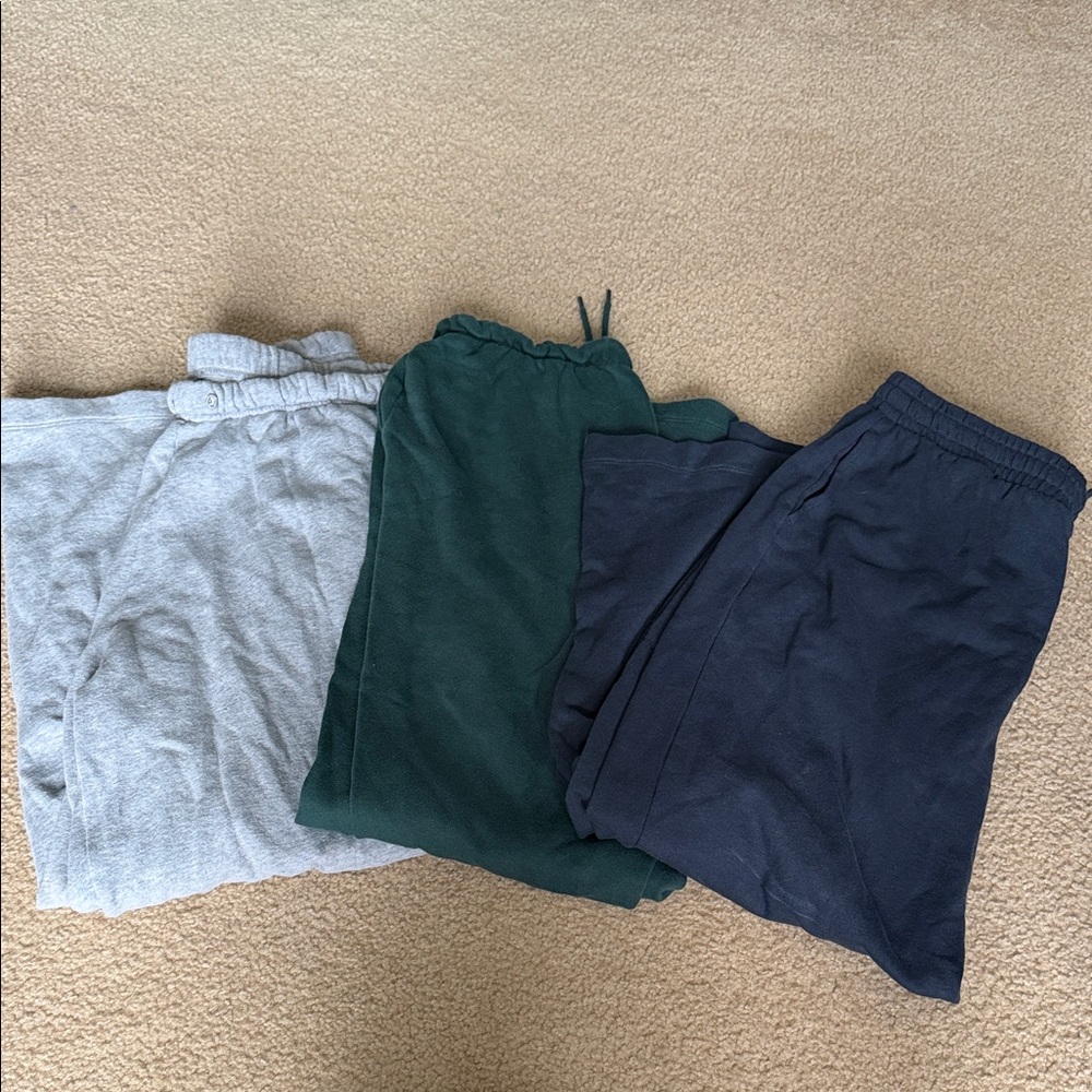 Women’s Old Navy wide leg sweatpants